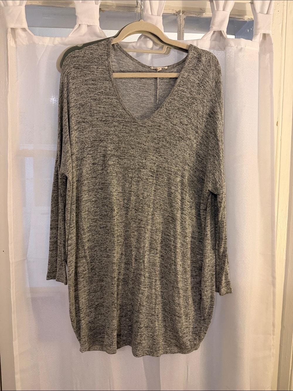 Vestique Heather Gray V-Neck Long Sleeve Shirt Dress